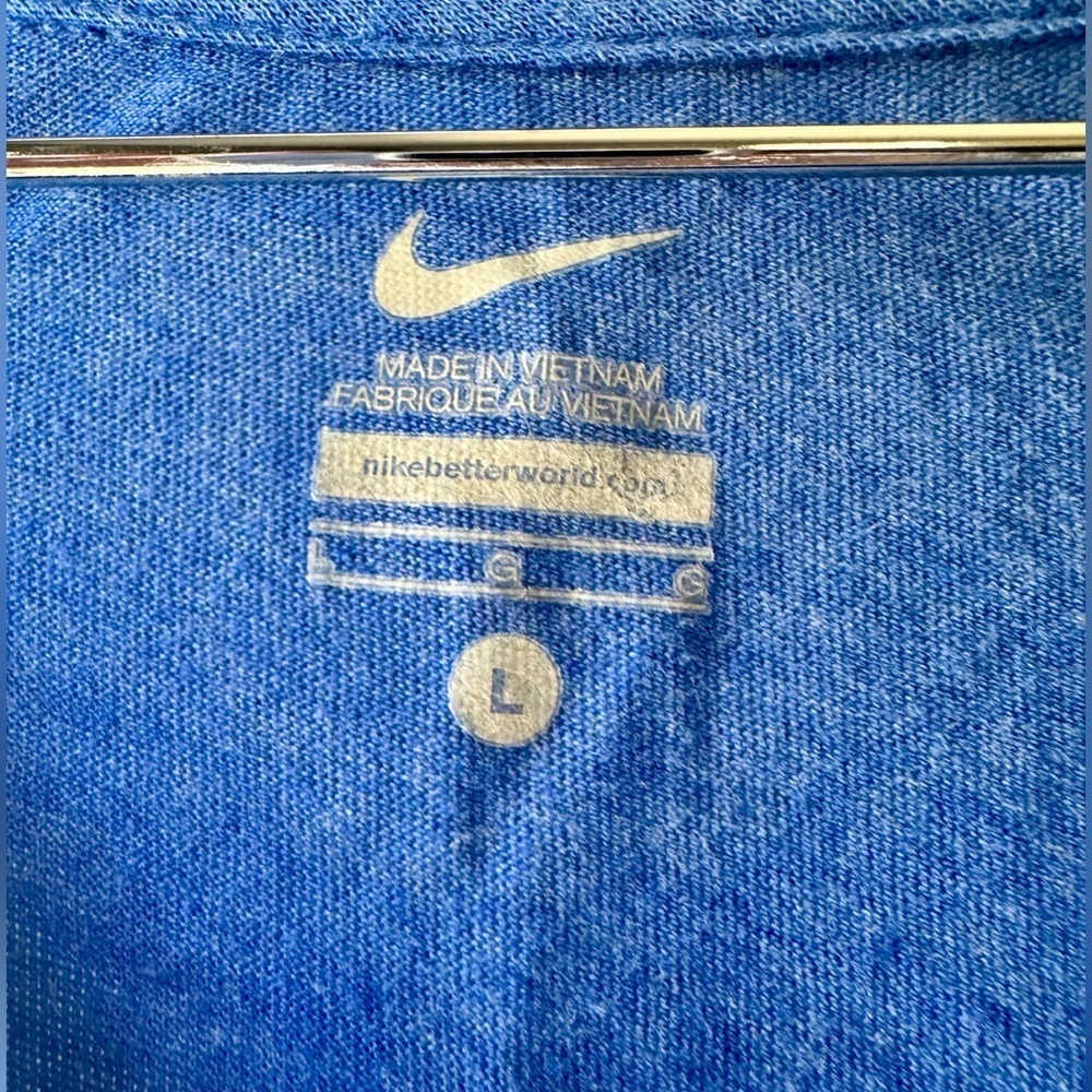 Nike UK Women’s T Shirt Size Large​​​​ - Picture 5 of 5